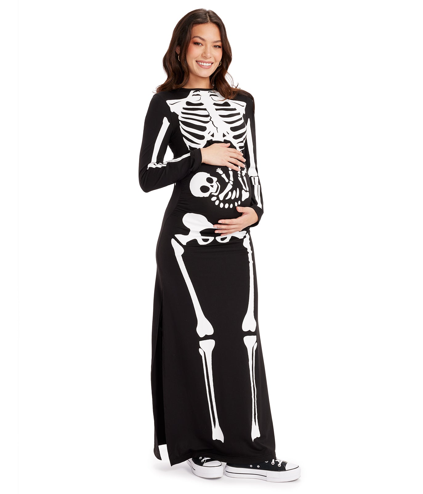 nightmare before christmas maternity dress Flashback to this Oogie Boogie (Nightmare Before Christmas) inspired burlap & yarn maternity dress designed for a Halloween themed baby shower. Spider brooches were added to give a spooky, glam touch