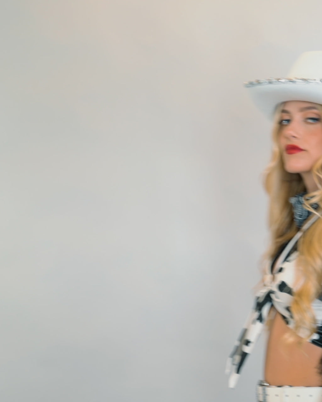 Women's Cowgirl Costume Image 4