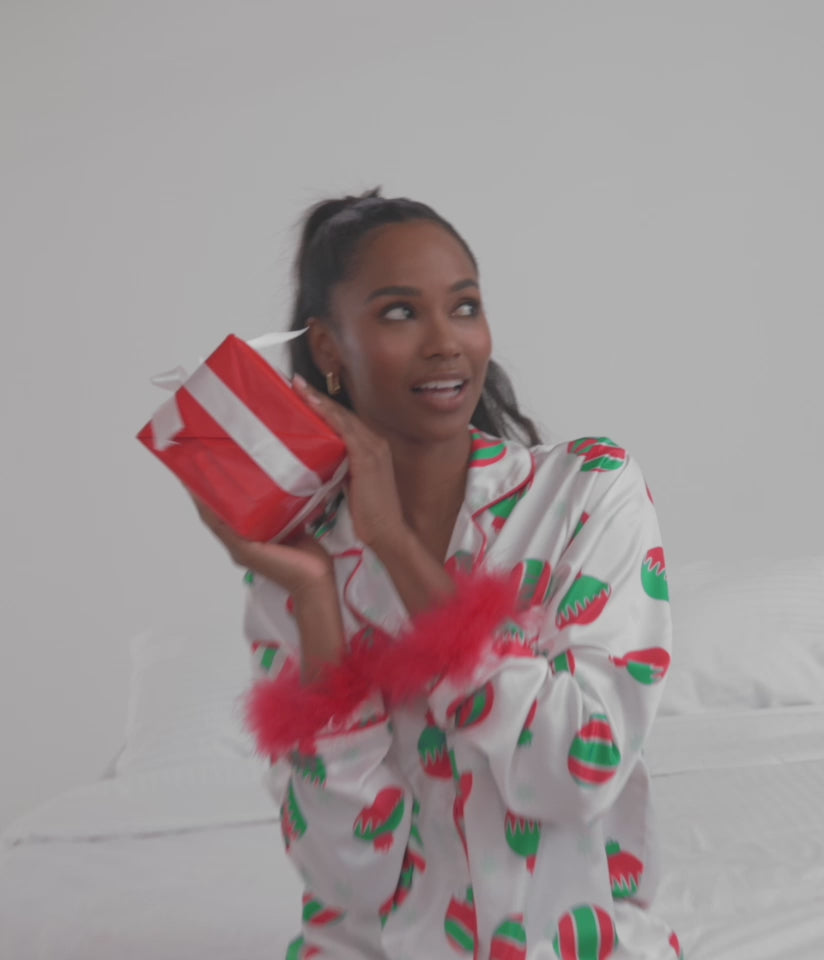 Women's Elegant Ornaments Satin Feather Pajama Set Image 7